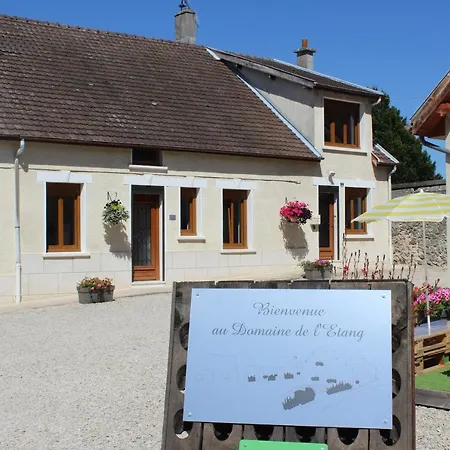 Holiday home Le Domaine De L Etang Le Merger *